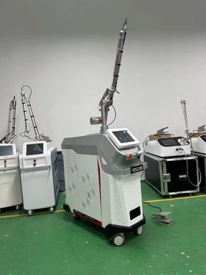 Máy cắt da laser Max Power Cabon với 6 đầu laser 2700W Lượng laser 532nm 1064nm 755nm 1320nm